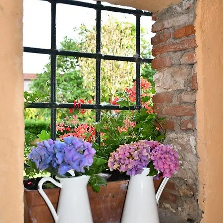 Couette-café Borgo Studiati Residenza D'epoca Pugnano